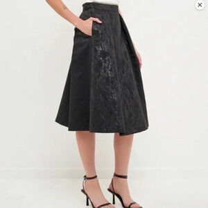 Endless Rose-Jacquard-Metallic-Pleated- A line- Midi Skirt-Office-Business- S